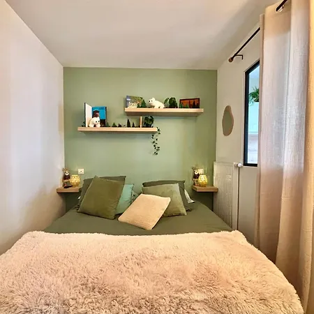 T2 In The Heart Of The Poincare District Appartement *
